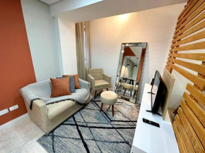 H02- Studio prático e moderno em ótima localização